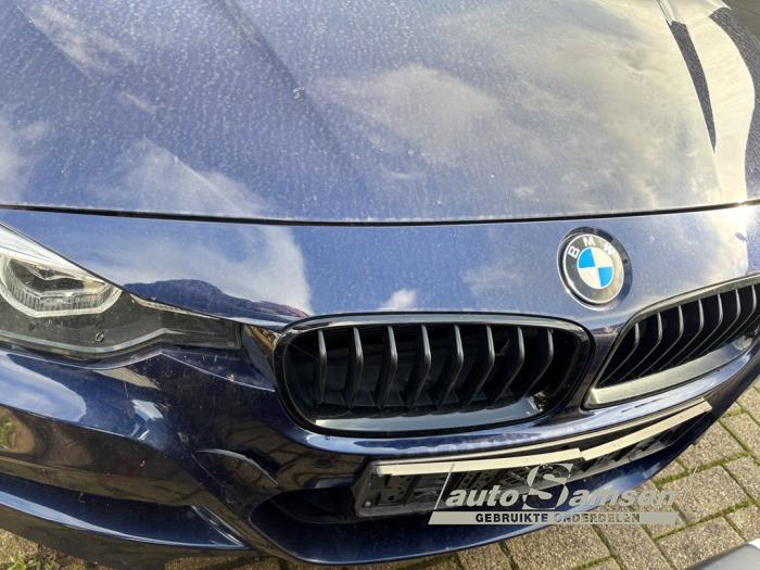 BMW 3 serie Touring 320i 2.0 16V Sloopvoertuig (2019, Blauw)