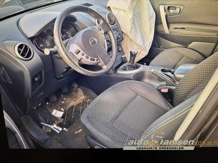 Nissan Qashqai 1.6 16V Sloopvoertuig (2008, Zwart)