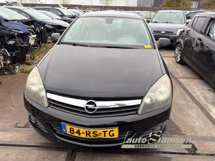 Opel Astra H GTC 1.6 16V Twinport Sloopvoertuig (2005, Zwart)
