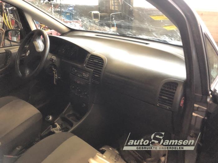 Opel Zafira 1.6 16V Sloopvoertuig (2004, Grijs)