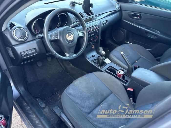 Mazda 3 1.6i 16V Sloopvoertuig (2003, Grijs)