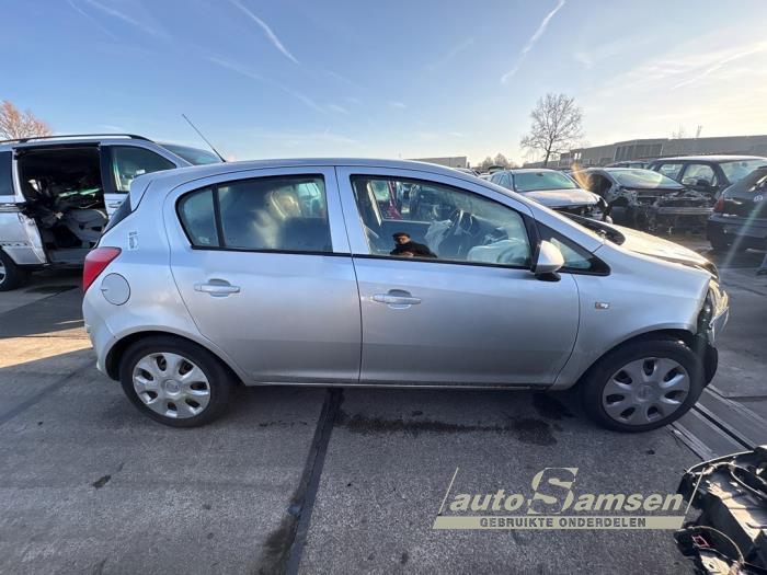 Opel Corsa D 1.4 16V Twinport Sloopvoertuig (2009, Grijs)