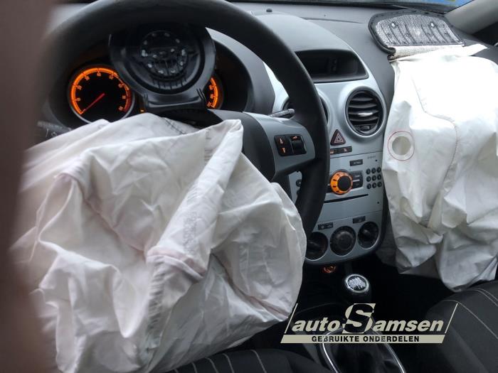 Opel Corsa D 1.4 16V Twinport Sloopvoertuig (2009, Grijs)