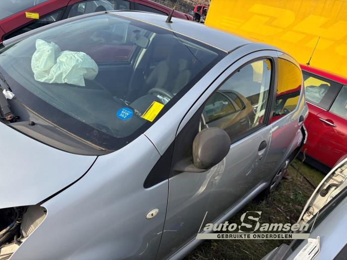 Toyota Aygo 1.0 12V VVT-i Sloopvoertuig (2010, Grijs)