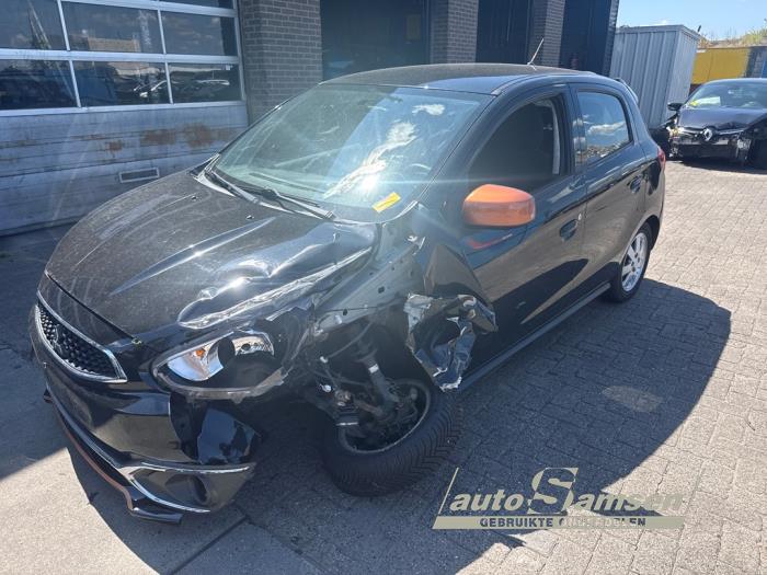 Mitsubishi Space Star 1.0 12V Sloopvoertuig (2017, Zwart)