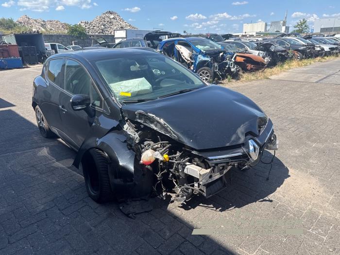 Renault Clio IV 0.9 Energy TCE 90 12V Sloopvoertuig (2015, Zwart)