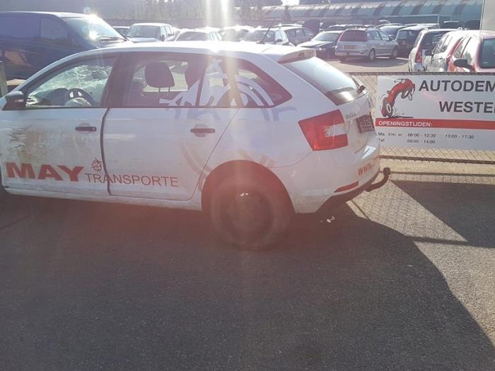 Skoda Rapid 1.6 TDI 16V Sloopvoertuig (2017, Wit)