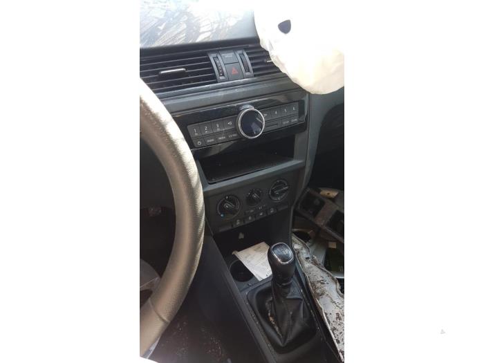 Skoda Rapid 1.6 TDI 16V Sloopvoertuig (2017, Wit)