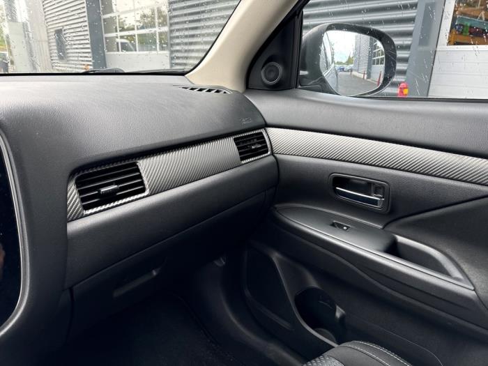 Mitsubishi Outlander 2.0 16V 4x2 Schadevoertuig (2017, Grijs)