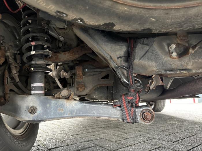 Mitsubishi Outlander 2.0 16V 4x2 Schadevoertuig (2017, Grijs)