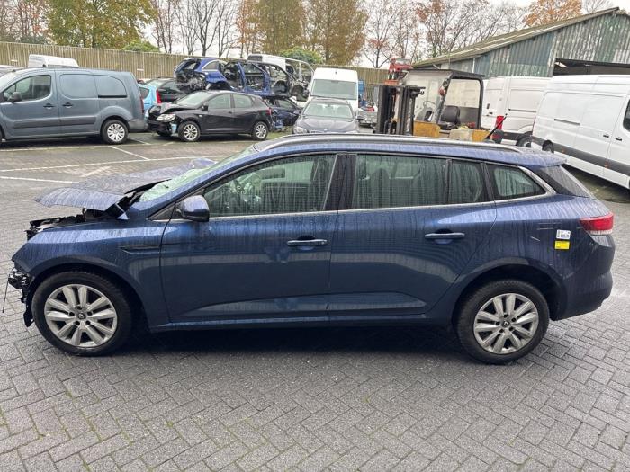 Renault Megane IV Estate 1.5 Energy dCi 115 Sloopvoertuig (2021, Blauw)