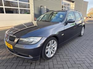 BMW 3 serie Touring 325d 24V  (Schade)