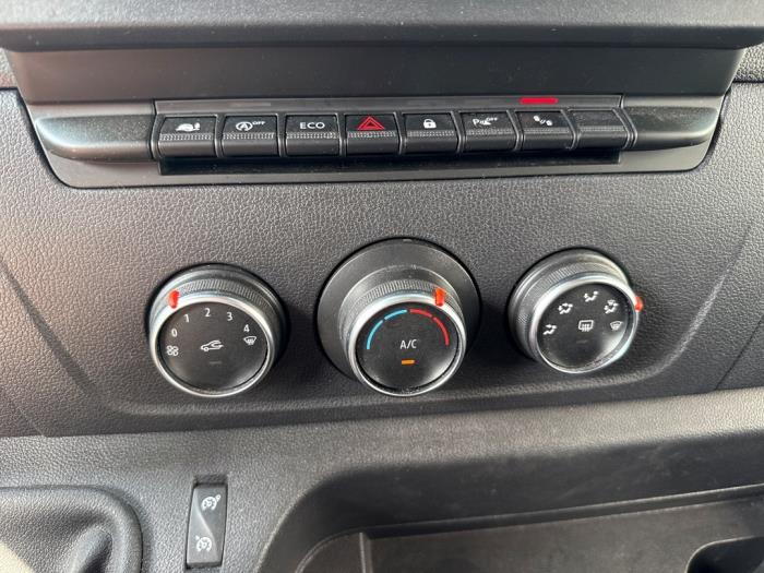 Renault Master Schadevoertuig (2022)