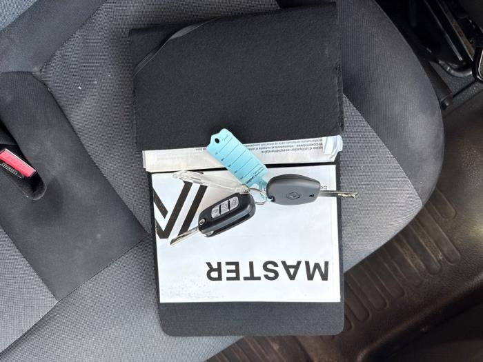 Renault Master Schadevoertuig (2022)