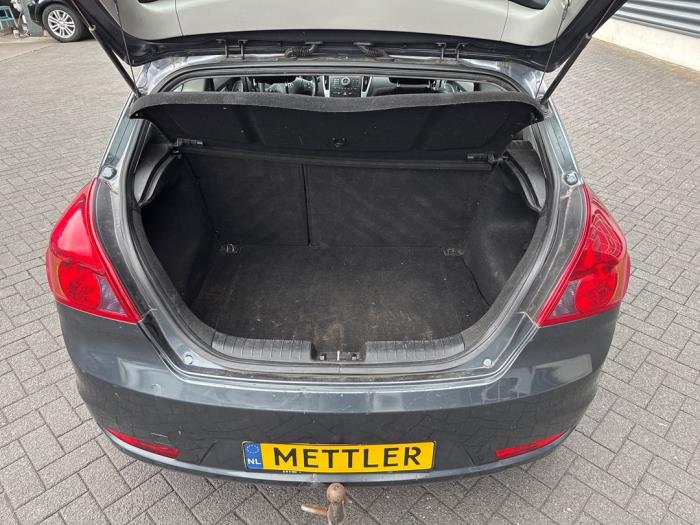 Kia Pro cee'd 1.4 CVVT 16V Schadevoertuig (2010, Grijs)