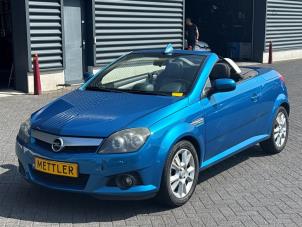 Opel Tigra Twin Top 1.8 16V  (Schade)