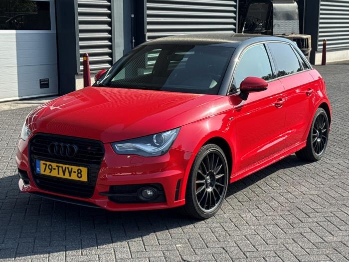 Audi A1 Sportback 1.2 TFSI Schadevoertuig (2012, Rood)