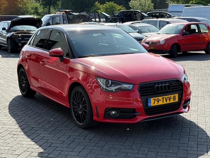 Audi A1 Sportback 1.2 TFSI Schadevoertuig (2012, Rood)