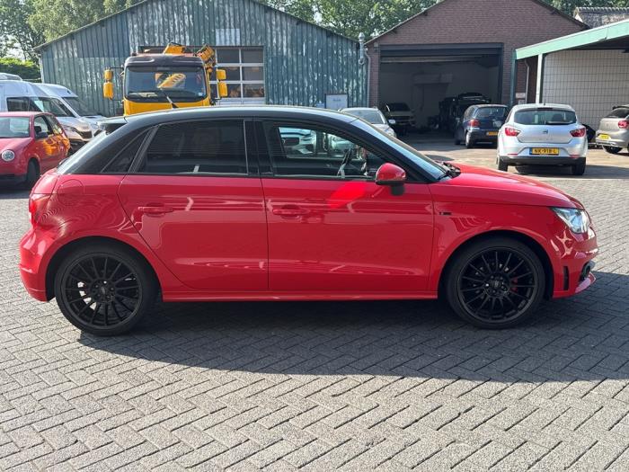 Audi A1 Sportback 1.2 TFSI Schadevoertuig (2012, Rood)