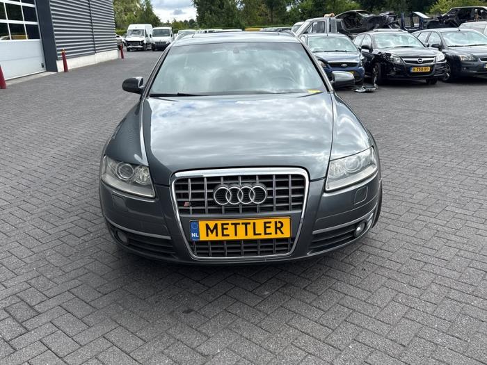 Audi A6 Avant 3.2 V6 24V FSI Sloopvoertuig (2005, Grijs)