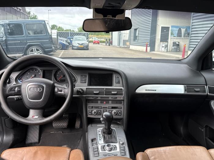 Audi A6 Avant 3.2 V6 24V FSI Sloopvoertuig (2005, Grijs)