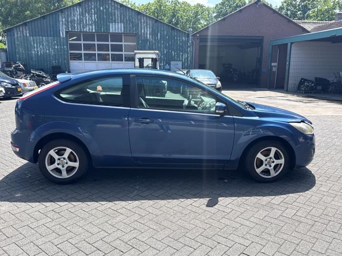 Ford Focus 2 1.6 16V Schadevoertuig (2008, Blauw)
