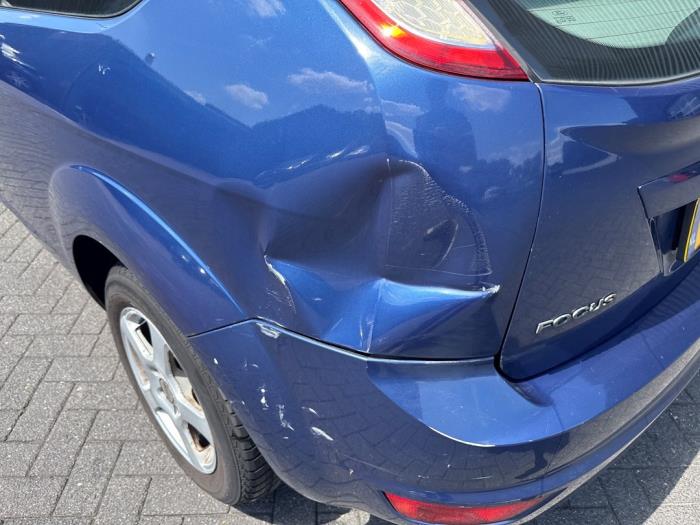 Ford Focus 2 1.6 16V Schadevoertuig (2008, Blauw)