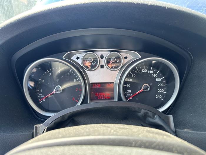 Ford Focus 2 1.6 16V Schadevoertuig (2008, Blauw)