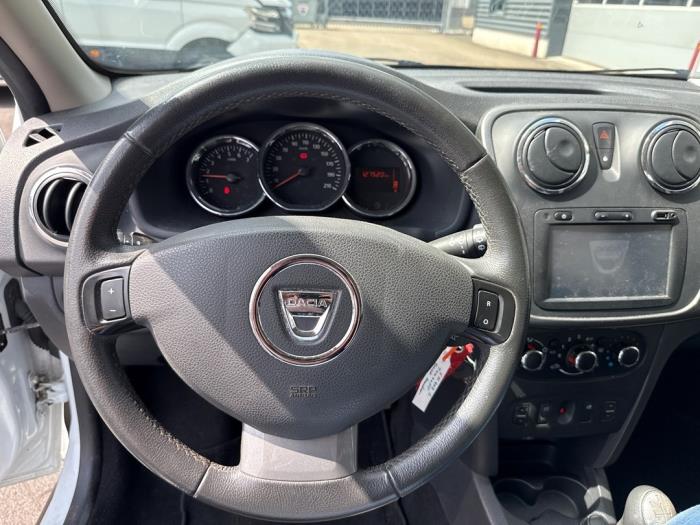 Dacia Sandero II 0.9 TCE 12V Schadevoertuig (2015, Wit)