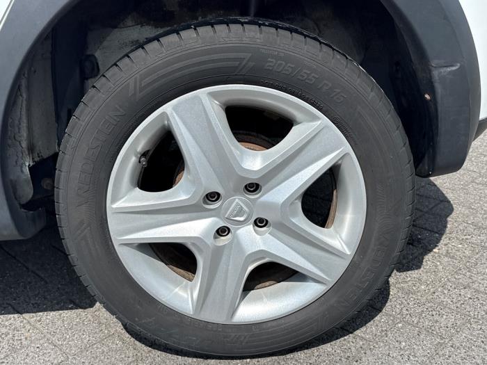 Dacia Sandero II 0.9 TCE 12V Schadevoertuig (2015, Wit)