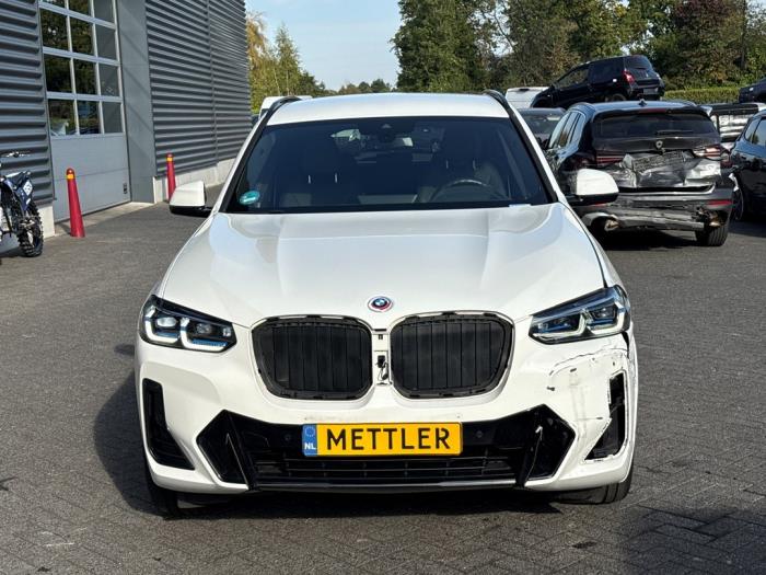 BMW X3 xDrive 20d 2.0 TwinPower 16V Mild Hybrid Schadevoertuig (2023, Wit)