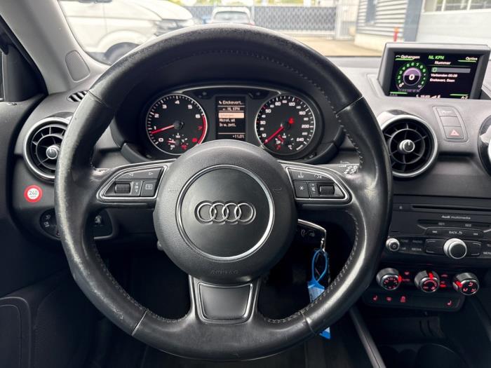 Audi A1 1.4 TFSI 16V 122 Schadevoertuig (2011, Blauw)