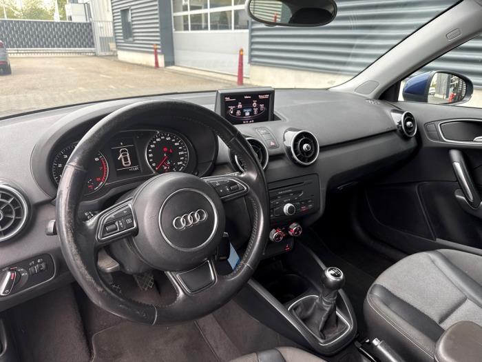 Audi A1 1.4 TFSI 16V 122 Schadevoertuig (2011, Blauw)