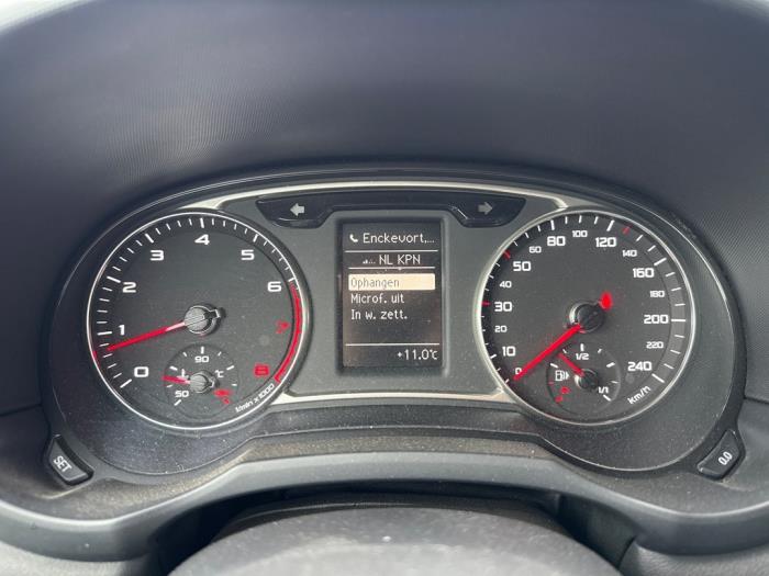 Audi A1 1.4 TFSI 16V 122 Schadevoertuig (2011, Blauw)