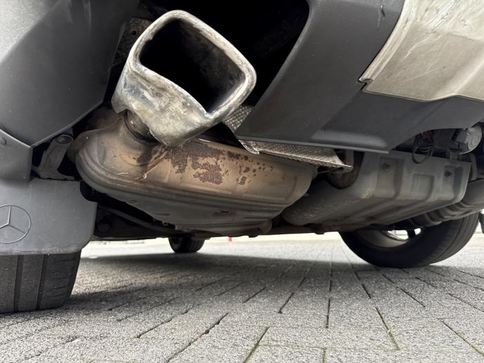 Mercedes ML II 3.0 ML-280 CDI 4-Matic V6 24V Schadevoertuig (2006, Zwart)