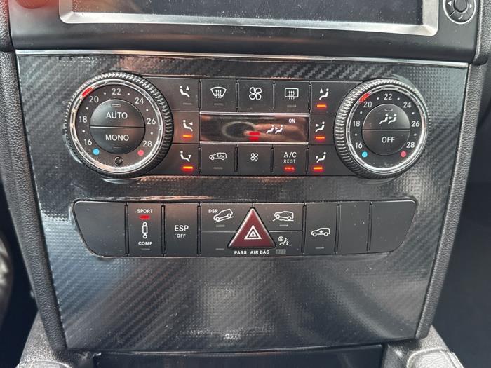 Mercedes ML II 3.0 ML-280 CDI 4-Matic V6 24V Schadevoertuig (2006, Zwart)