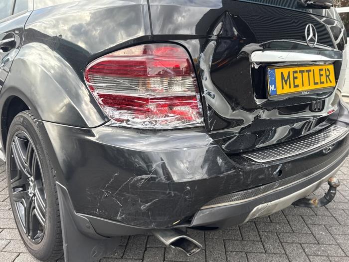 Mercedes ML II 3.0 ML-280 CDI 4-Matic V6 24V Schadevoertuig (2006, Zwart)