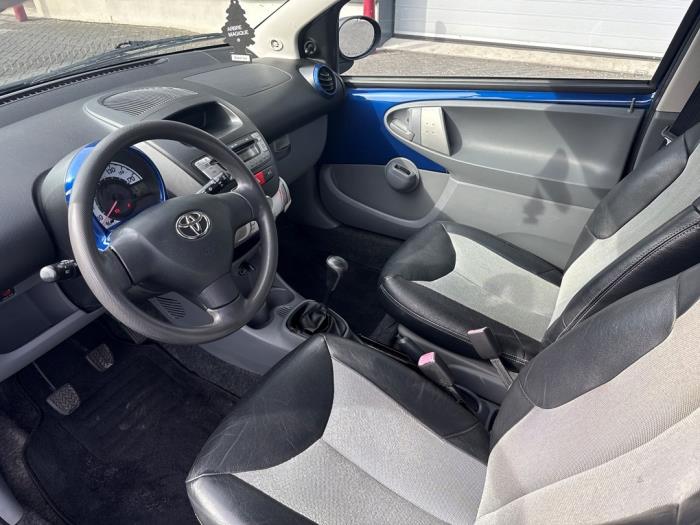 Toyota Aygo 1.0 12V VVT-i Schadevoertuig (2008, Blauw)