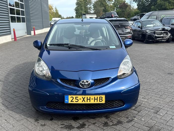 Toyota Aygo 1.0 12V VVT-i Schadevoertuig (2008, Blauw)