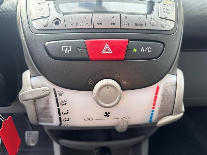 Toyota Aygo 1.0 12V VVT-i Schadevoertuig (2008, Blauw)