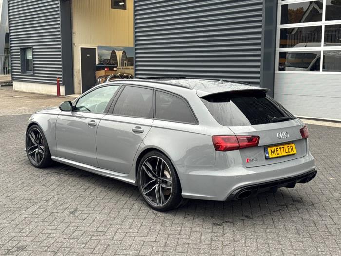 Audi RS 6 Avant 4.0 V8 TFSI 32V Schadevoertuig (2015, Grijs)