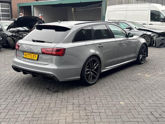 Audi RS 6 Avant 4.0 V8 TFSI 32V Schadevoertuig (2015, Grijs)