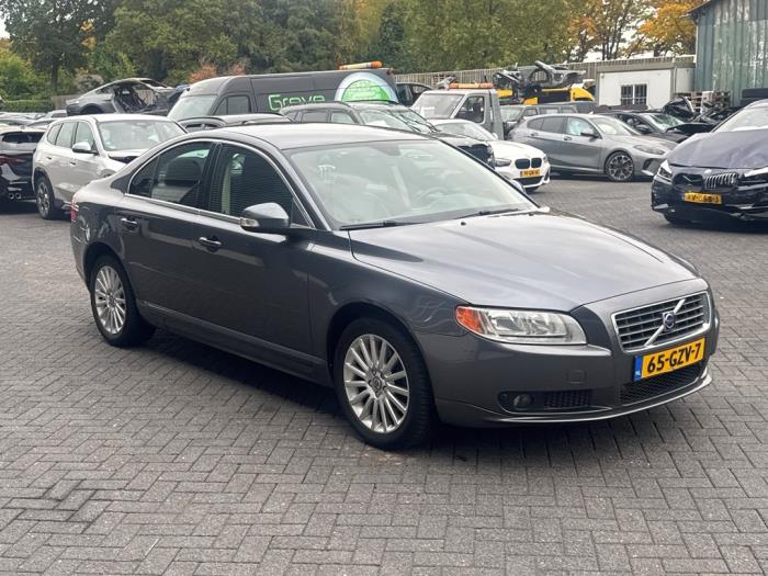 Volvo S80 2.4 D 20V Schadevoertuig (2008, Grijs)