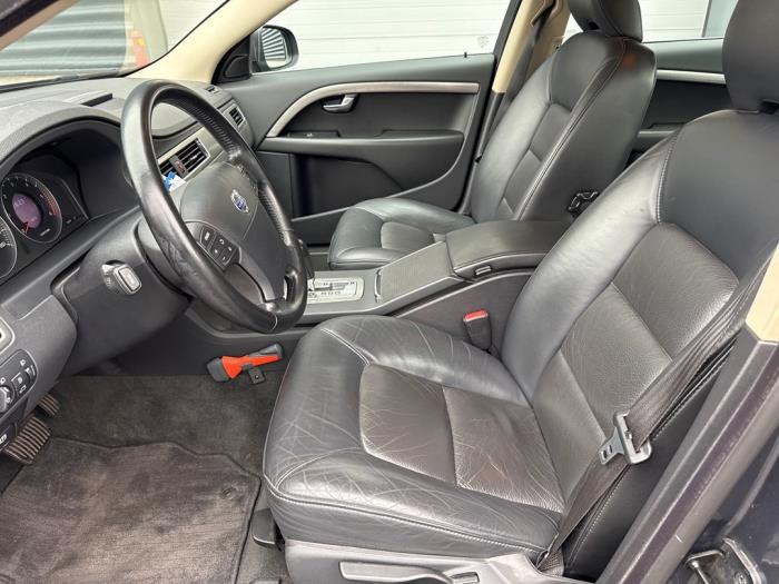 Volvo S80 2.4 D 20V Schadevoertuig (2008, Grijs)