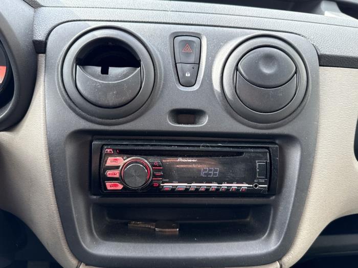 Dacia Dokker 1.5 dCi 75 Schadevoertuig (2013, Graniet)