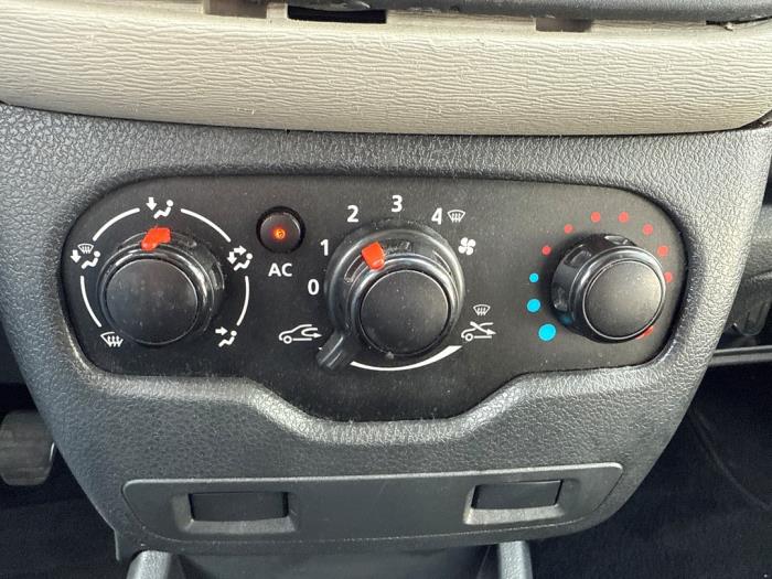 Dacia Dokker 1.5 dCi 75 Schadevoertuig (2013, Graniet)