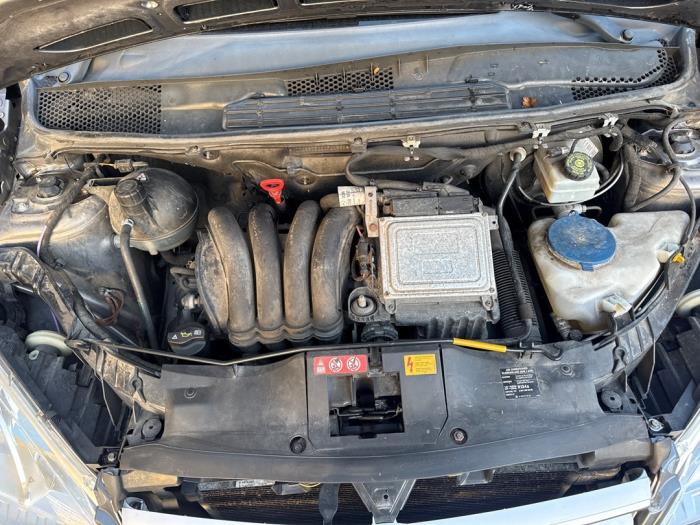 Mercedes A 1.5 A-150 5-Drs. Schadevoertuig (2009, Grijs)