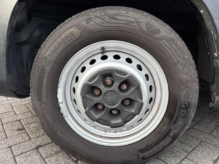 Iveco New Daily VI 33S13, 35C13, 35S13 Schadevoertuig (2016, Graniet)