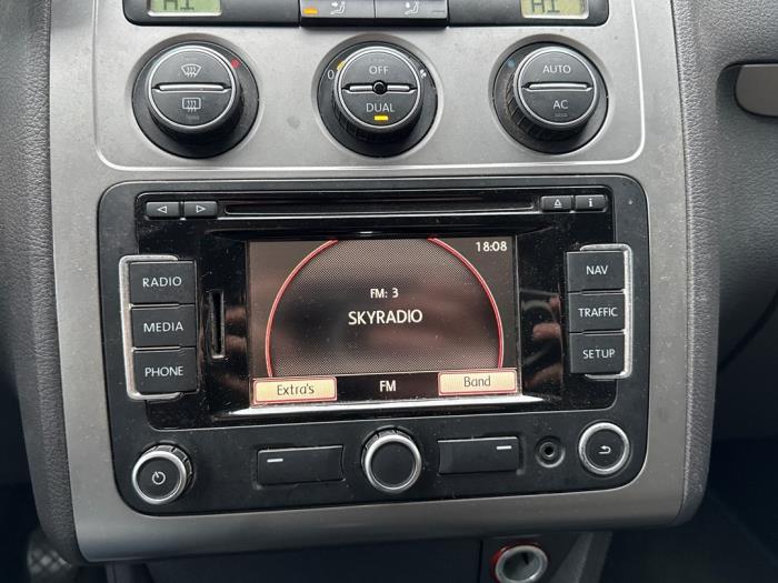 Volkswagen Touran 1.4 16V TSI 140 Schadevoertuig (2010, Grijs)