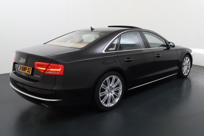Audi A8 2.0 TFSI 16V Hybrid Schadevoertuig (2012, Bruin)